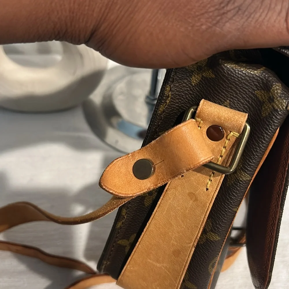 LOUIS VUITTON Monogram Cartouchiere MM Shoulder Bag M51253 LV Auth yk14704